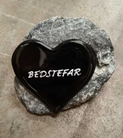 BEDSTEFAR, Sort Glashjerte På Granitsten