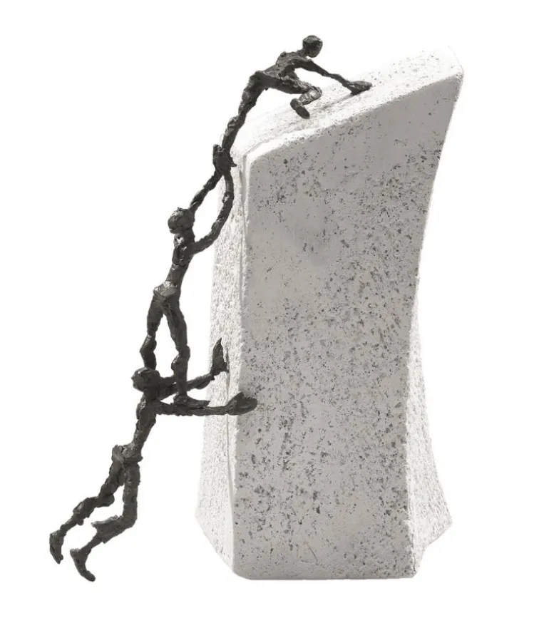 Bronze figur, Sammen når vi længst