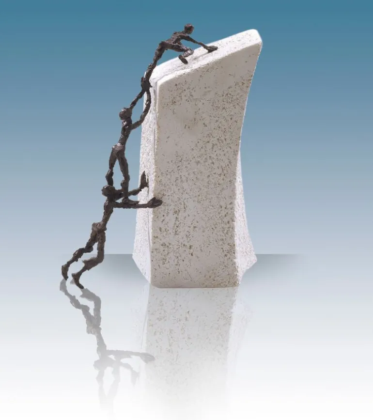 Bronze figur, Sammen når vi længst