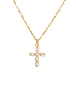 By Gabay, Krystal Kors halskæde, guld