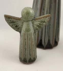 Keramik engel, mat grøn, 7cm