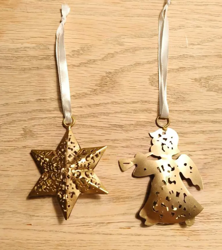 Ophæng, Stjerne guld med hulmønster, 8 cm