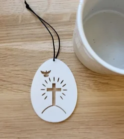 Påskeophæng, Påskeæg med kors, Hvid
